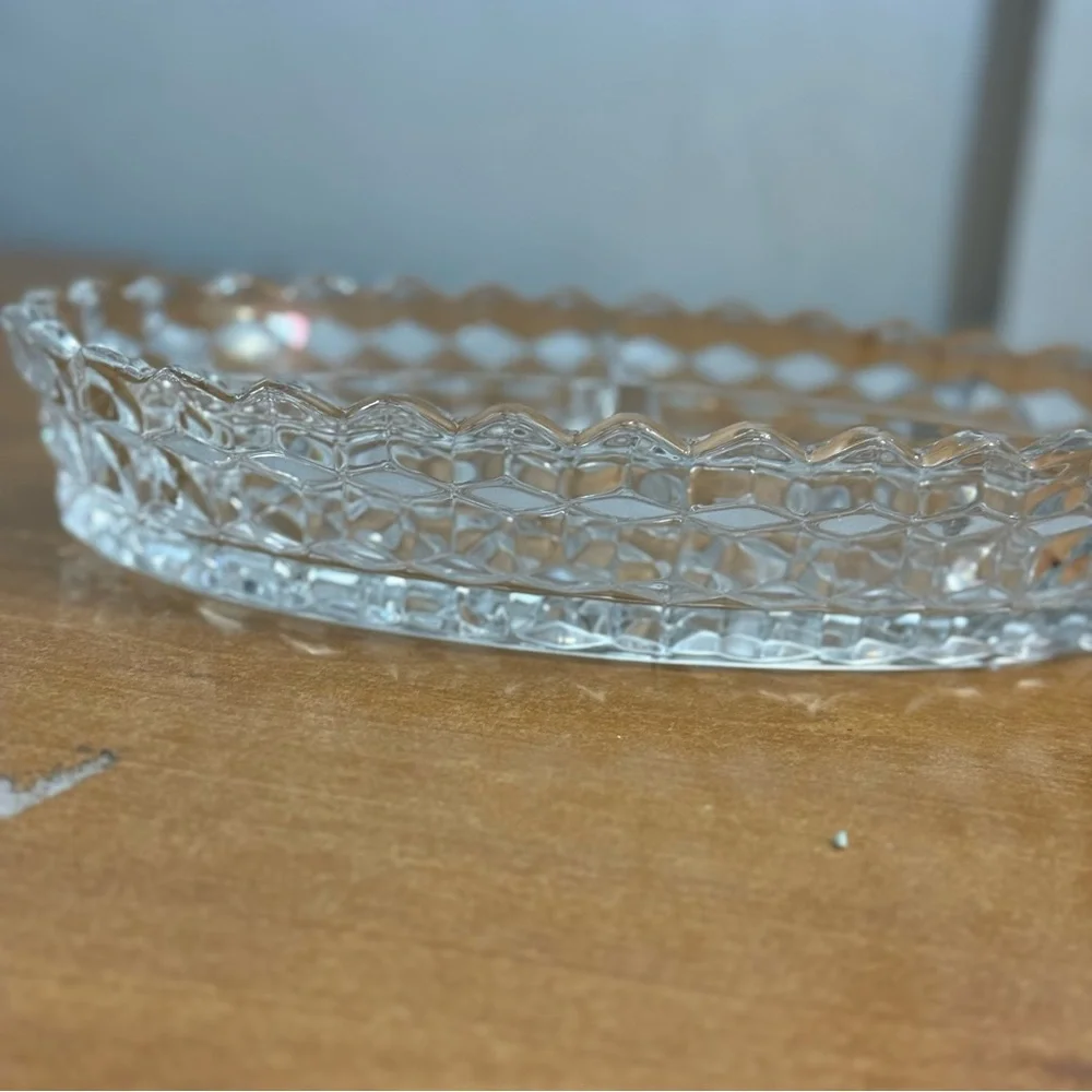 Vintage rare, Pyrex teardrop, baking dish, heavy‎